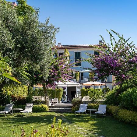 Blu Hotel Lavagna Exterior photo